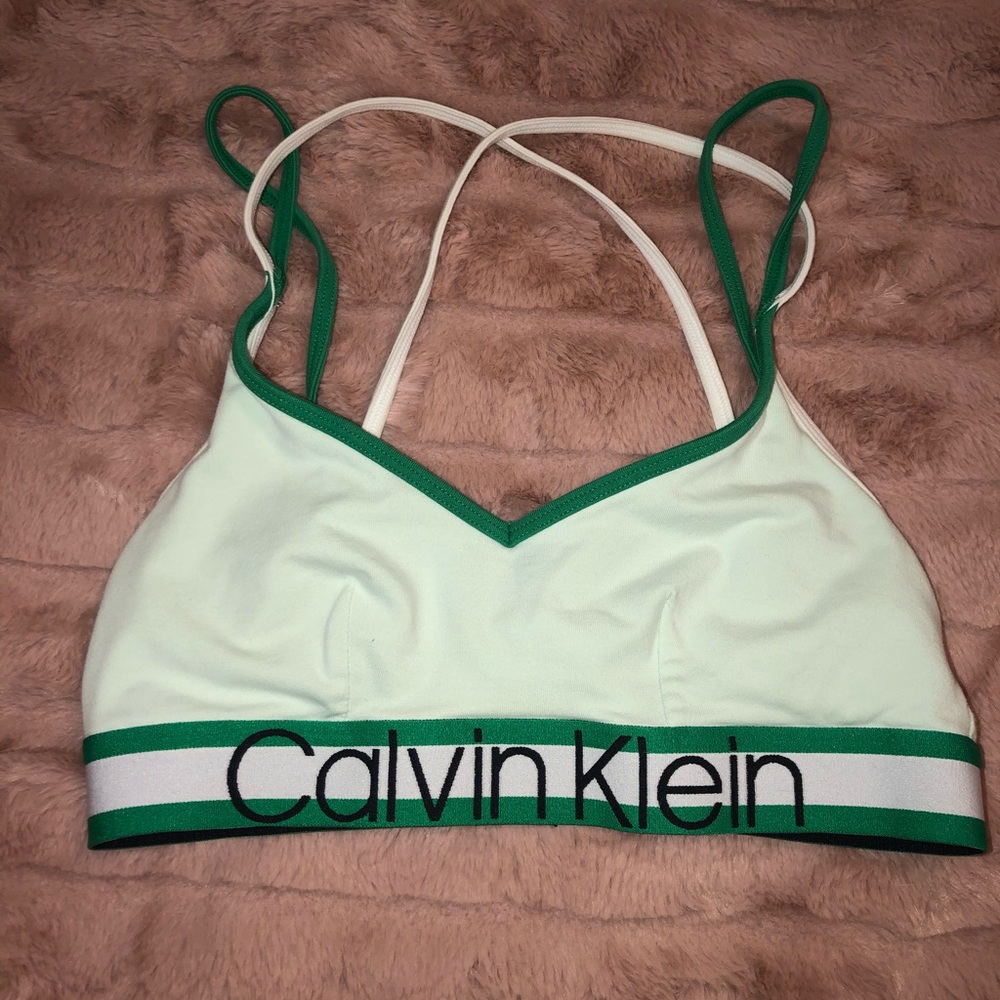 Calvin Klein sports bra💚